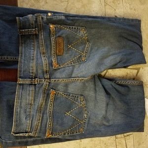 3/4 wrangler jeans